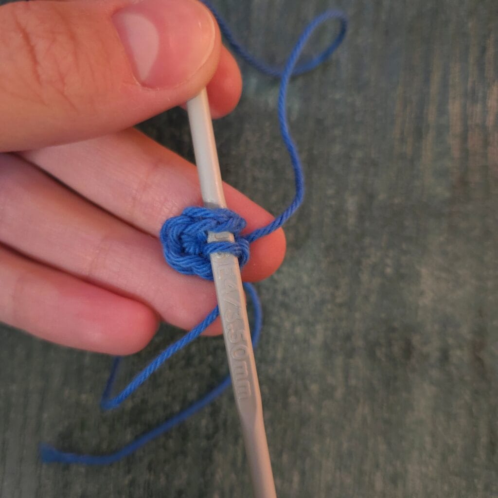 magic ring - slip stitch