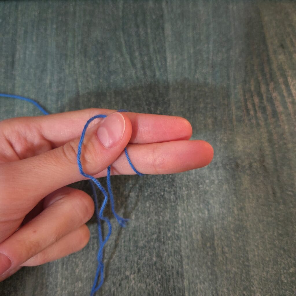 magic ring beginning