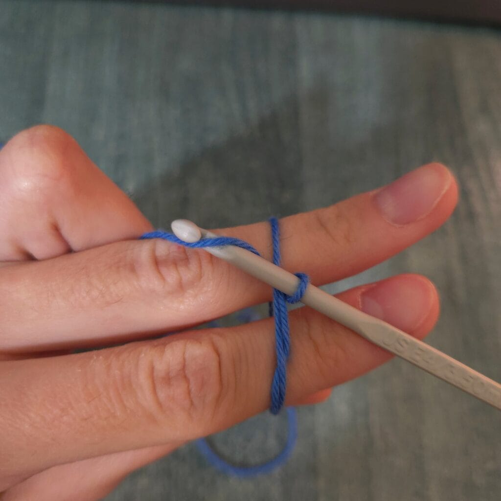 magic ring - insert hook